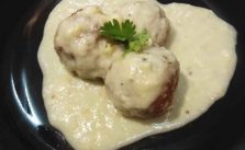 How to Make White Gravy at Home
